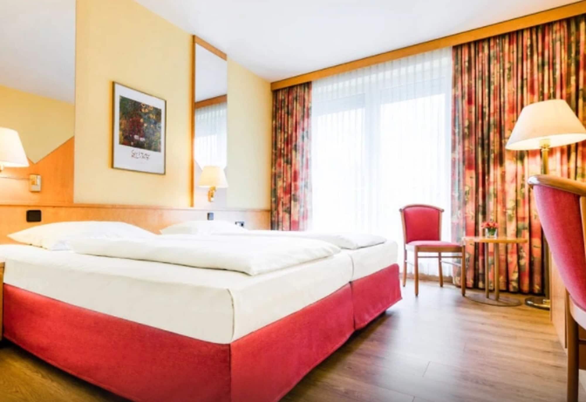 Taste Hotel Dresden-Ehemals Residenz Alt Дрезден Екстериор снимка
