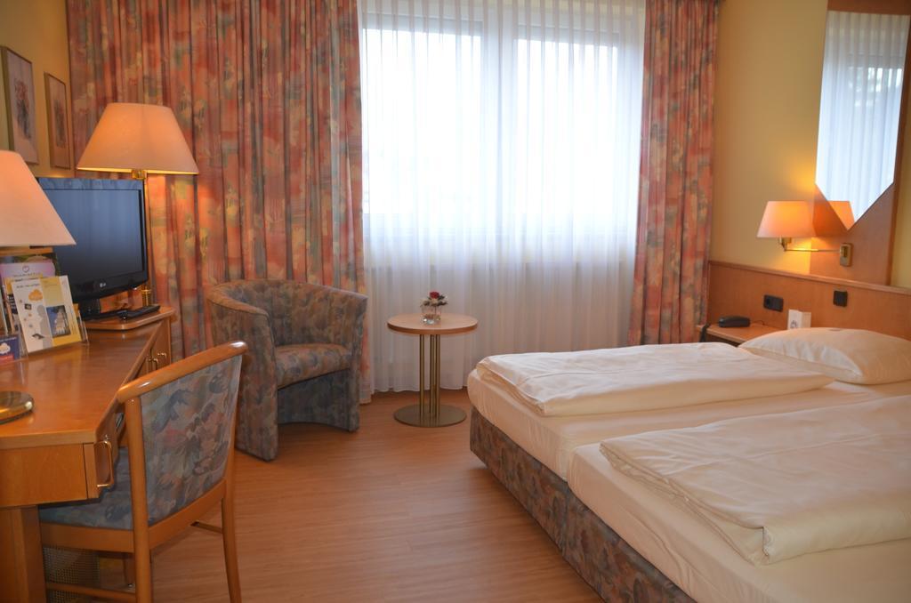 Taste Hotel Dresden-Ehemals Residenz Alt Дрезден Екстериор снимка